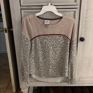 Women's Beige and Gray Leopard Print Top